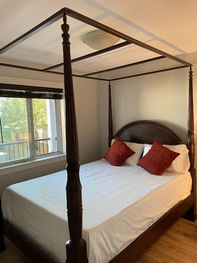Sooke Vacation Suite ภายนอก รูปภาพ