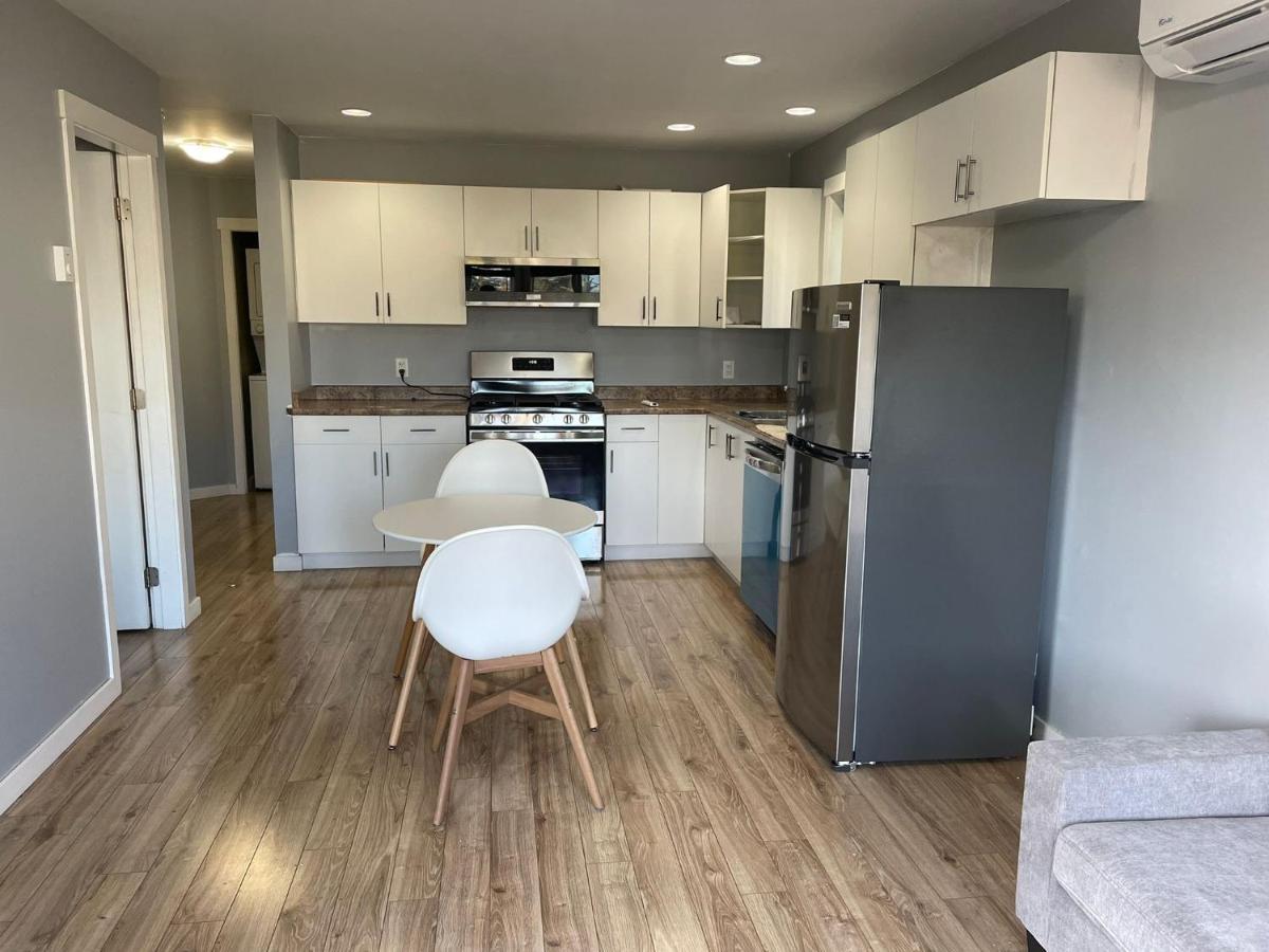 Sooke Vacation Suite ภายนอก รูปภาพ