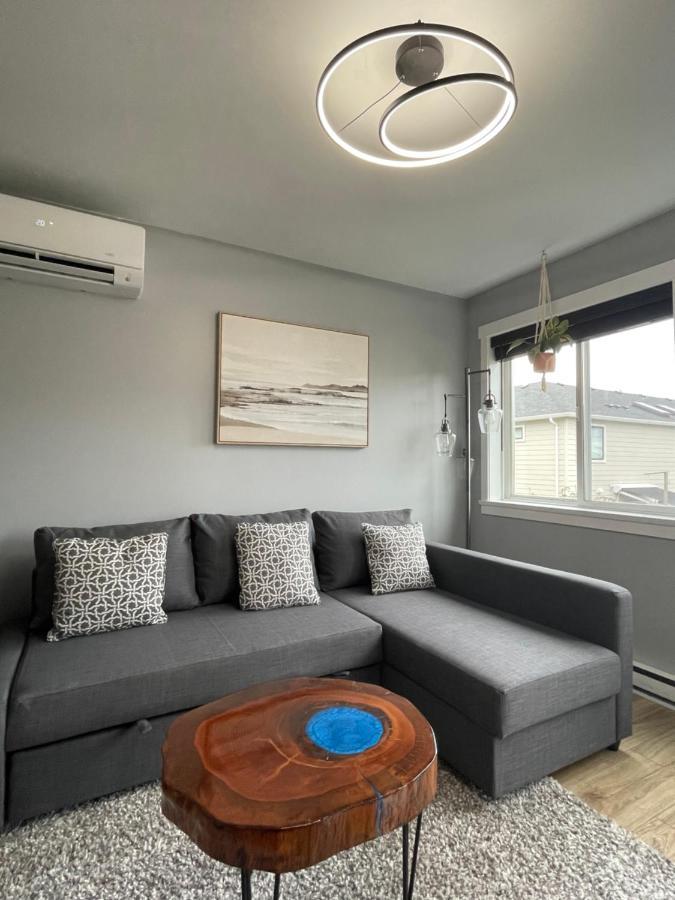 Sooke Vacation Suite ภายนอก รูปภาพ