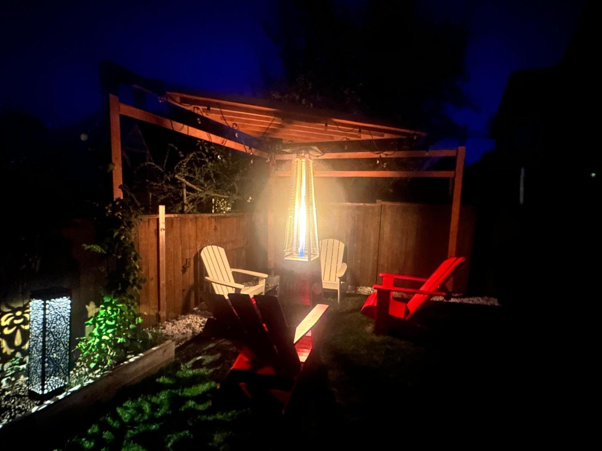 Sooke Vacation Suite ภายนอก รูปภาพ